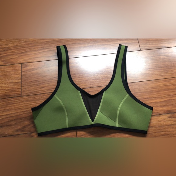 Hoaka Swimwear - Picture 2 of 9